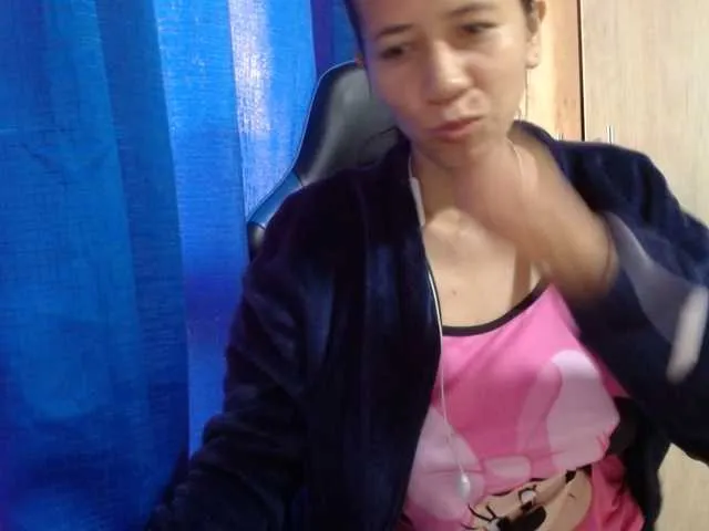 Live sex webcam photo for sexya-1 #292087949