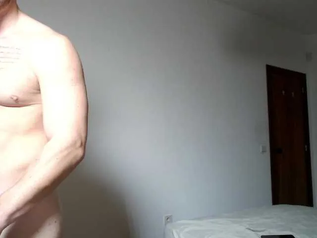 Live sex webcam photo for sexyandmarried #292516223