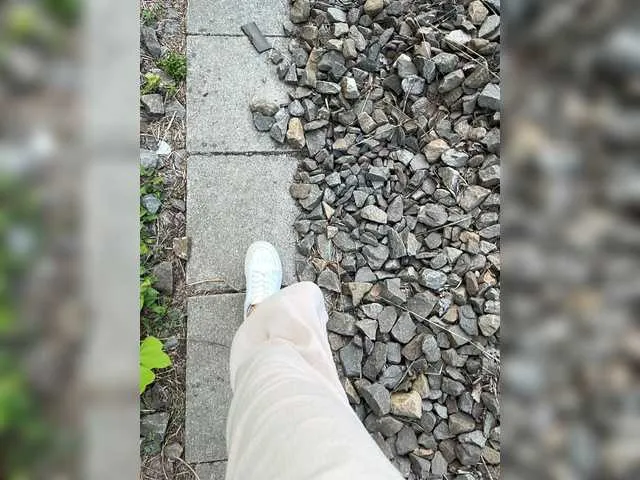 Live sex webcam photo for sexyangel2348 #274457319