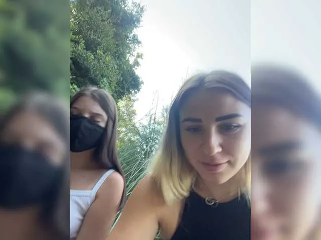 Live sex webcam photo for sexyangel2348 #274511175