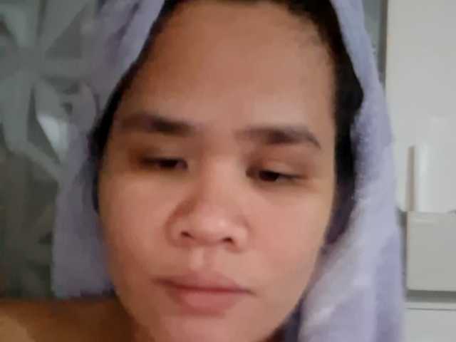 Live sex webcam photo for sexyasian27 #290552147