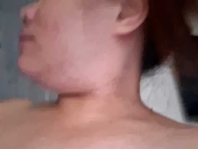 Live sex webcam photo for sexyasian27 #290587215