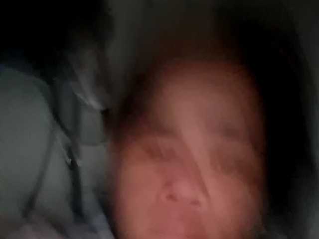 Live sex webcam photo for sexyasian27 #290963558