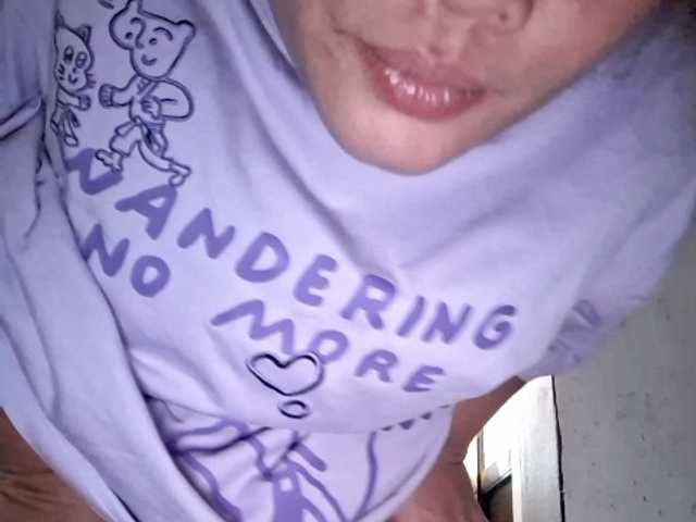 Live sex webcam photo for sexyasian27 #291738484