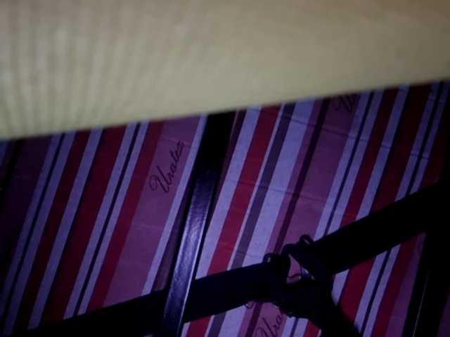 Live sex webcam photo for sexyasian27 #292004672