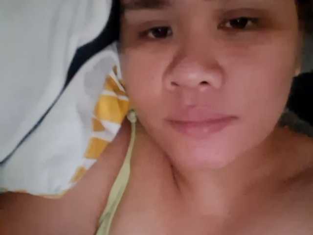 Live sex webcam photo for sexyasian27 #292339192