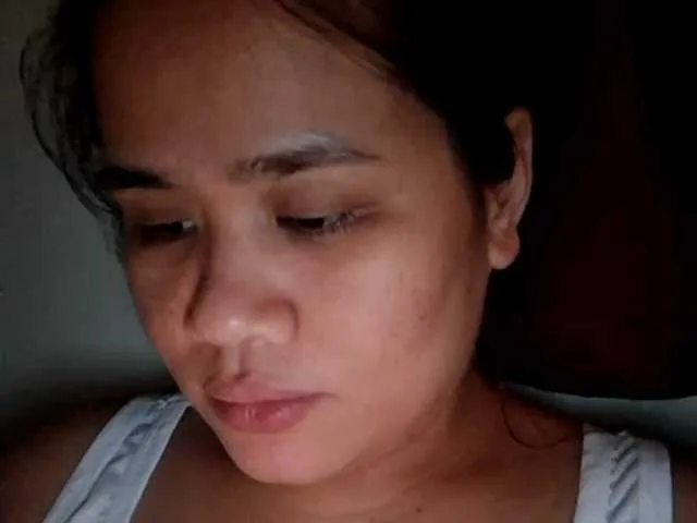 Live sex webcam photo for sexyasian27 #292359961