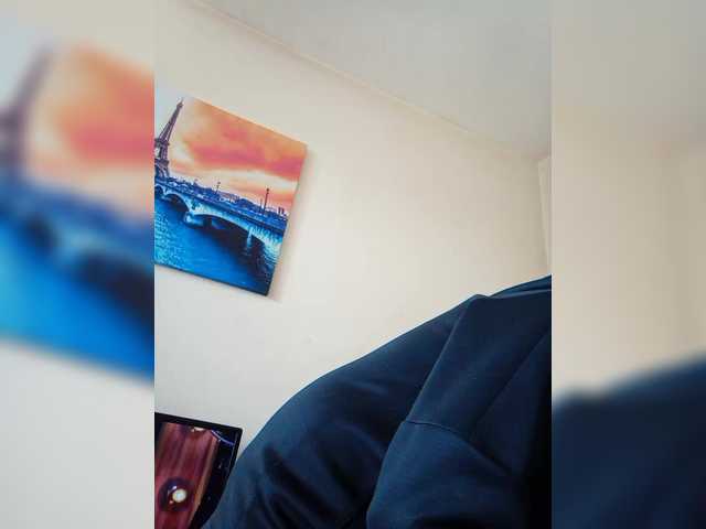 Live sex webcam photo for sexybadbitch #290438922