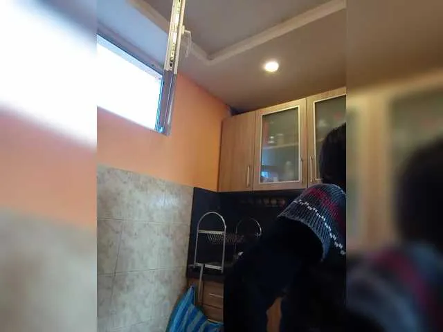 Live sex webcam photo for sexybadbitch #290465542