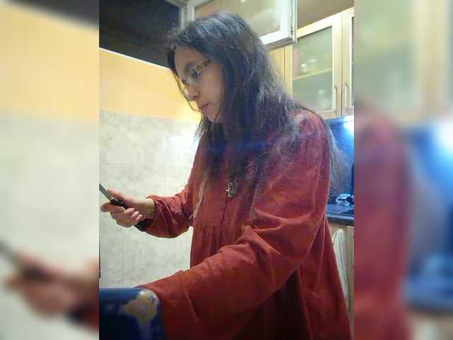 Live sex webcam photo for sexybadbitch #290474685