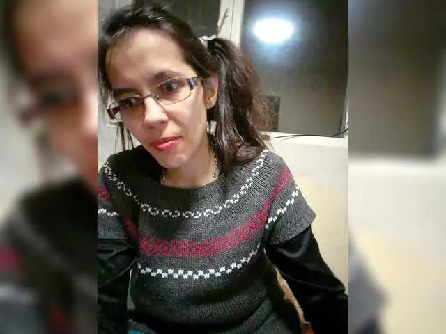 Live sex webcam photo for sexybadbitch #290496280