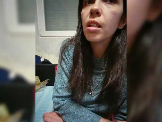 Live sex webcam photo for sexybadbitch #290596517