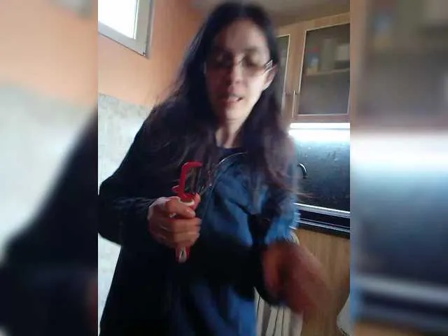 Live sex webcam photo for sexybadbitch #290635599