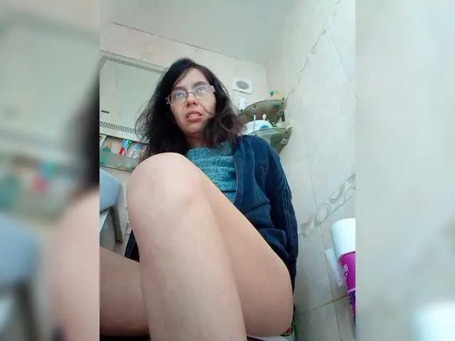 Live sex webcam photo for sexybadbitch #290702799