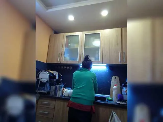 Live sex webcam photo for sexybadbitch #290724279