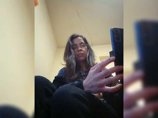 Live sex webcam photo for sexybadbitch #290820474