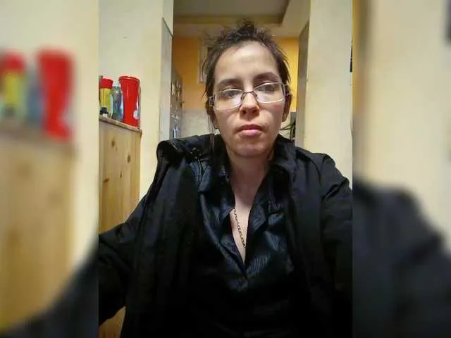 Live sex webcam photo for sexybadbitch #290829257