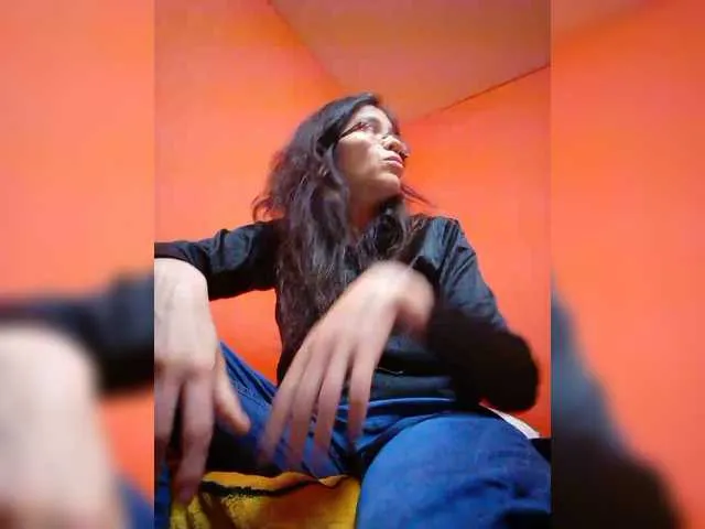 Live sex webcam photo for sexybadbitch #290835522