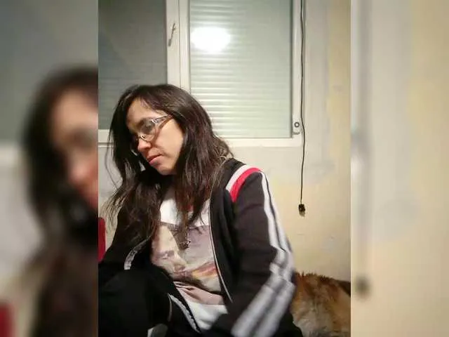 Live sex webcam photo for sexybadbitch #290841652