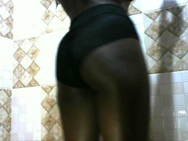 Live sex webcam photo for sexyblack-G #271728143