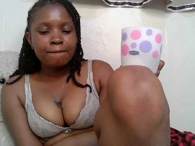 Live sex webcam photo for sexybounty2 #291764014