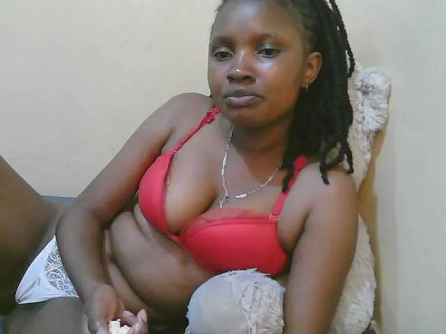 Live sex webcam photo for sexybounty2 #292203431