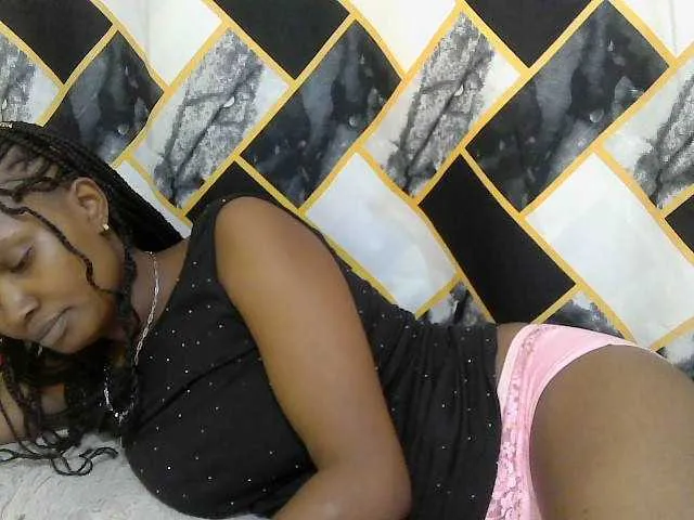 Live sex webcam photo for sexybounty2 #293175963