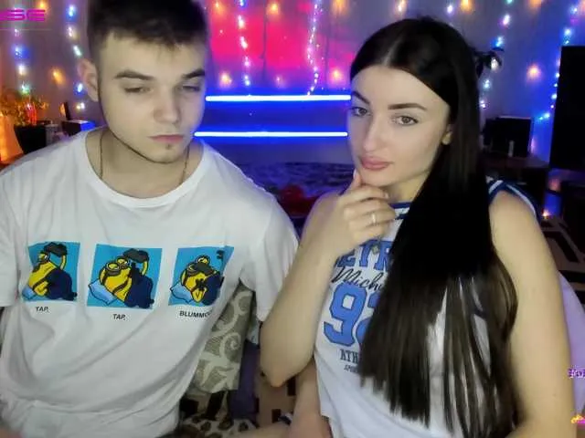 Live sex webcam photo for sexyboybunny #275994417