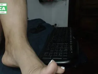 Live sex webcam photo for sexybushx #126121472