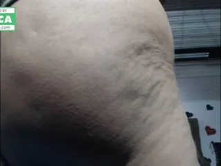 Live sex webcam photo for sexybushx #127643862