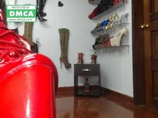 Live sex webcam photo for sexybushx #138510192