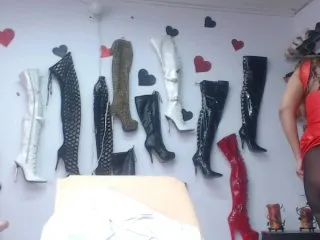 Live sex webcam photo for sexybushx #140770699