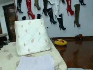 Live sex webcam photo for sexybushx #145688374