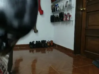 Live sex webcam photo for sexybushx #148181240