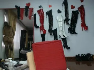 Live sex webcam photo for sexybushx #148368157