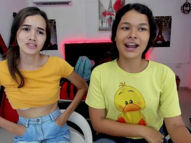 Live sex webcam photo for sexychanell-1 #275530133