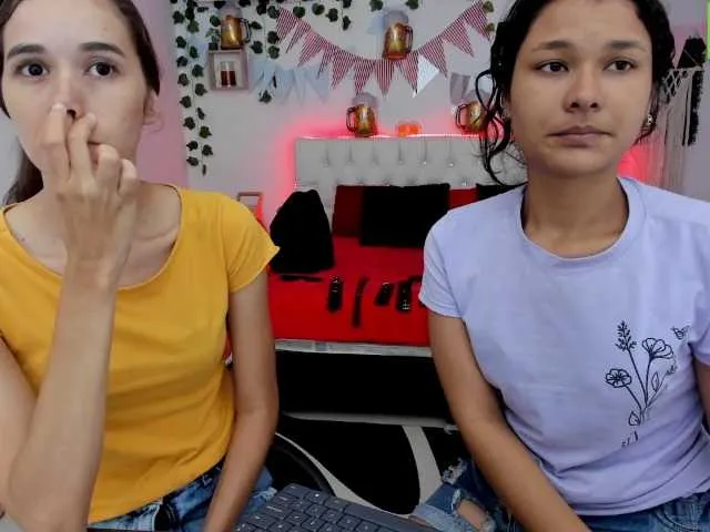 Live sex webcam photo for sexychanell-1 #276273255