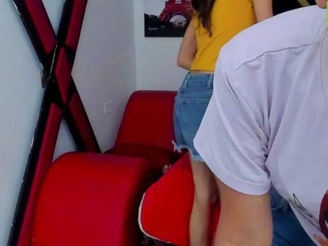 Live sex webcam photo for sexychanell-1 #276608136