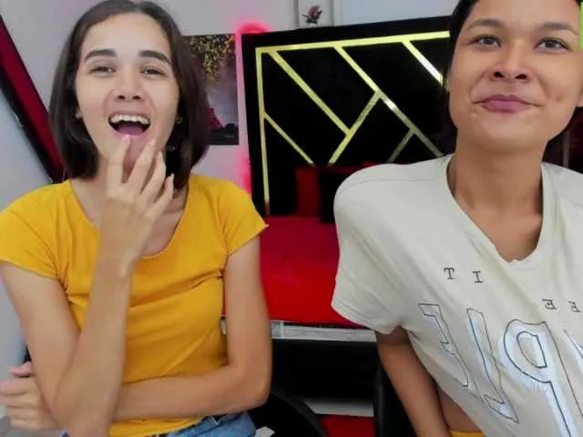 Live sex webcam photo for sexychanell-1 #276657627