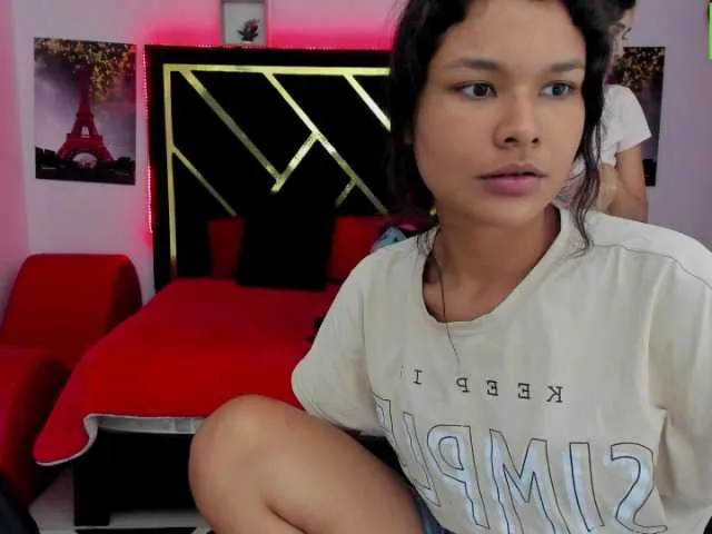 Live sex webcam photo for sexychanell-1 #276714364