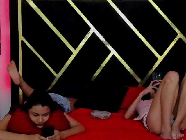 Live sex webcam photo for sexychanell-1 #276901341