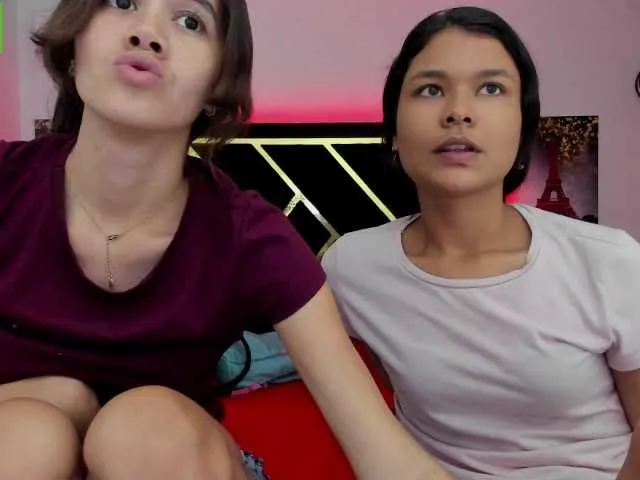 Live sex webcam photo for sexychanell-1 #277411622