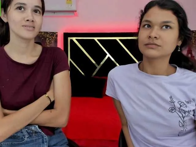 Live sex webcam photo for sexychanell-1 #277641512