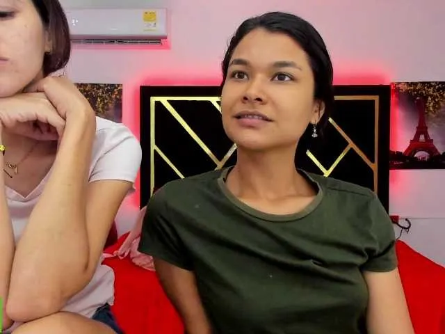 Live sex webcam photo for sexychanell-1 #277794782