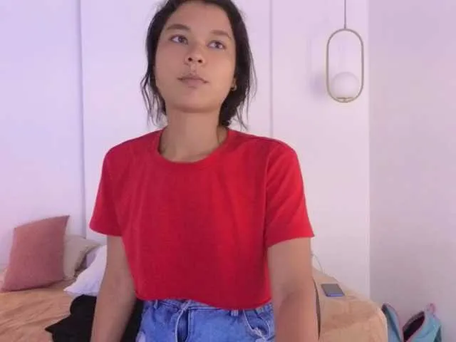 Live sex webcam photo for sexychanell-1 #291011146