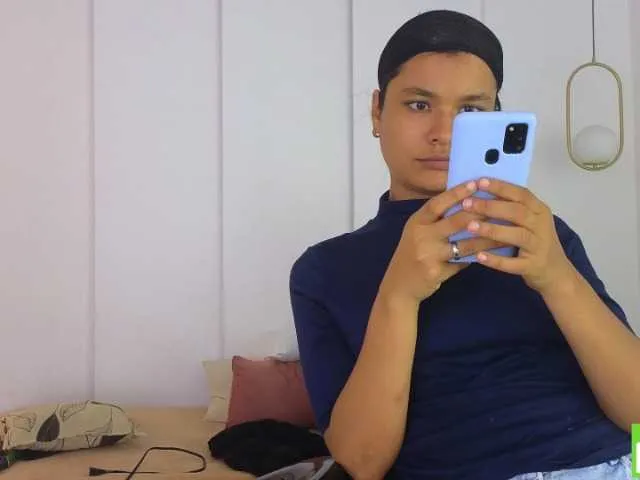 Live sex webcam photo for sexychanell-1 #291065507