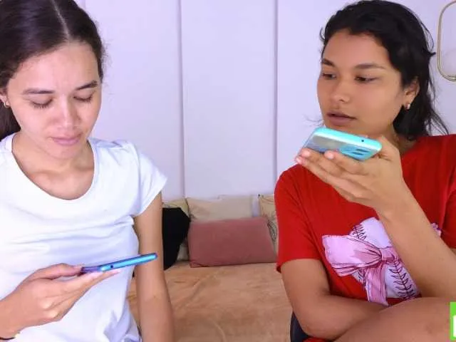 Live sex webcam photo for sexychanell-1 #291140769