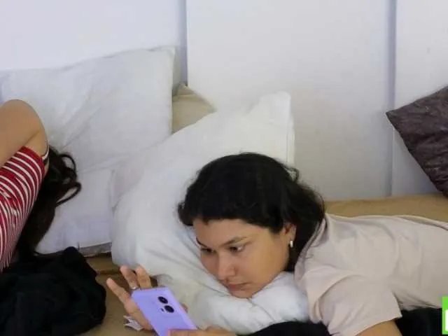 Live sex webcam photo for sexychanell-1 #291982598