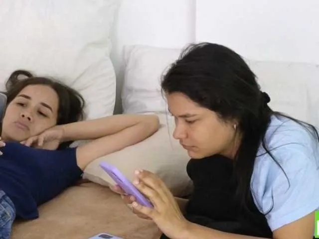 Live sex webcam photo for sexychanell-1 #292223126