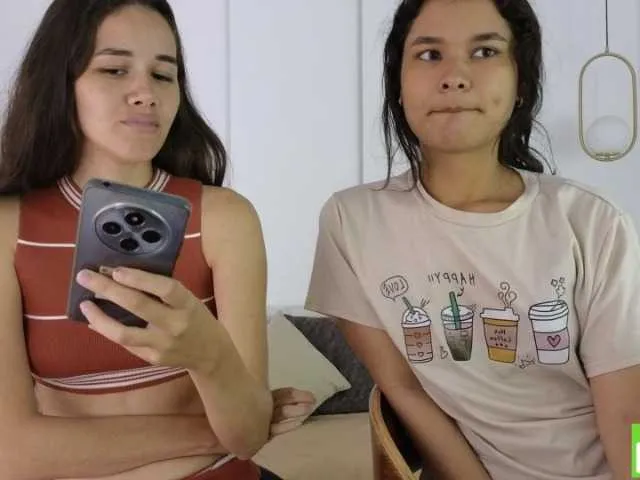 Live sex webcam photo for sexychanell-1 #292323909